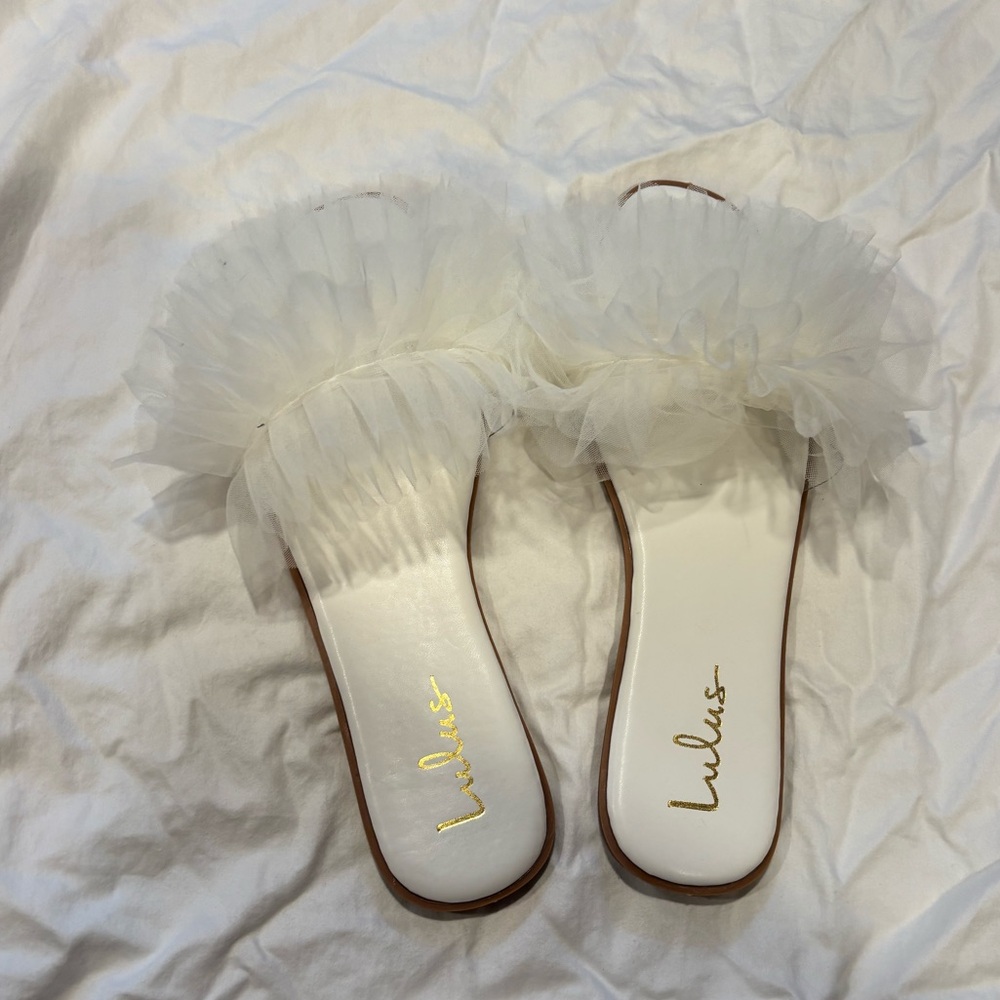 Lulu's White Ruffle Sandals